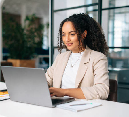 intégrer le SEO Immobilier Paris dans chaque article est essentiel, tout en restant naturel et fluide. L’objectif est d’informer, convaincre et générer