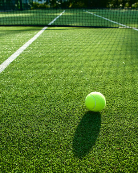 construction court de tennis gazon synthetique à Cannes