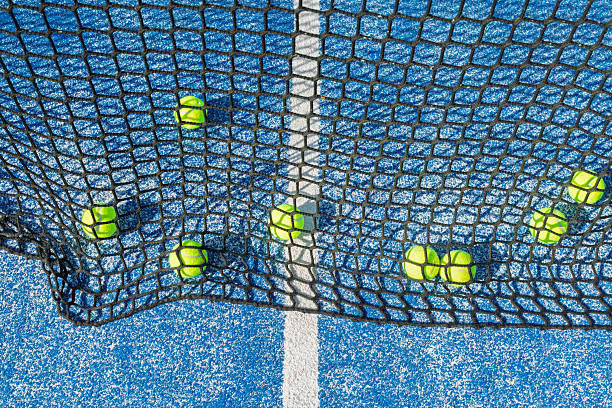 construction court de tennis en resine synthetique à Paris 